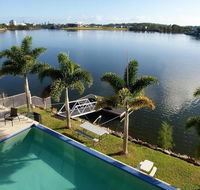 Lakehouse Family Oasis by Getastay - Accommodation Fremantle