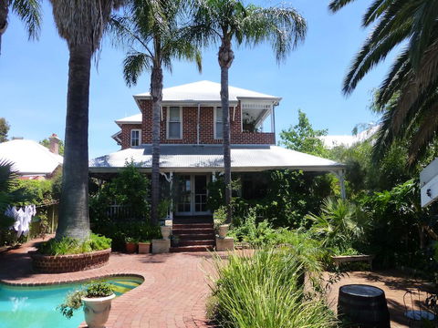 Lakeside Bed & Breakfast - Accommodation Fremantle 0