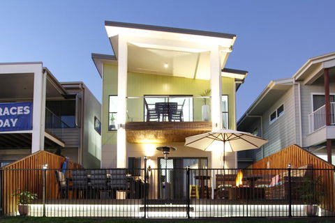 Lakeside Deck House - Accommodation Fremantle 3