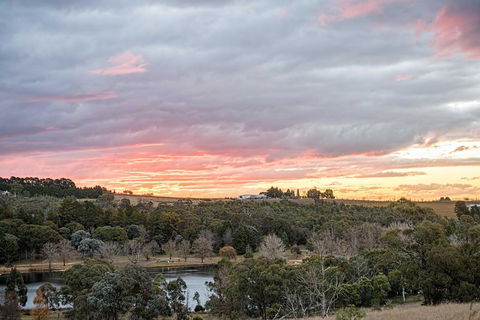 Lakeview Luxury Retreat - Accommodation Fremantle 2