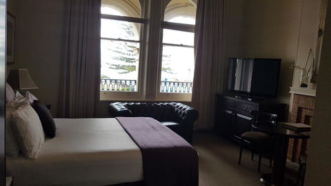 Largs Pier Hotel - Accommodation Fremantle 2