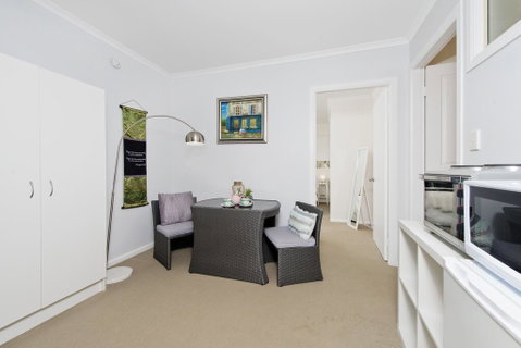 Laze Dayz At Lighthouse - Studio With Shared Pool - Accommodation Fremantle 1