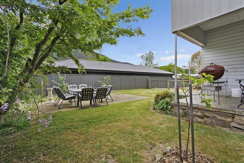Le Chateau - Centrally Located - Accommodation Fremantle 0