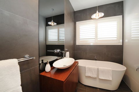 Lewis Street Apartments By Kirsten Serviced Accommodation - Accommodation Fremantle 2