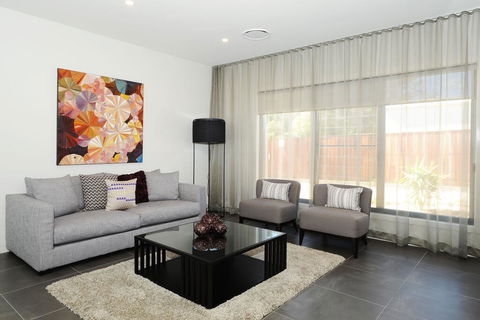 Lewis Street Apartments By Kirsten Serviced Accommodation - Accommodation Fremantle 3