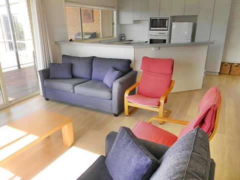 LIFE'S A BEACH - Accommodation Fremantle 1
