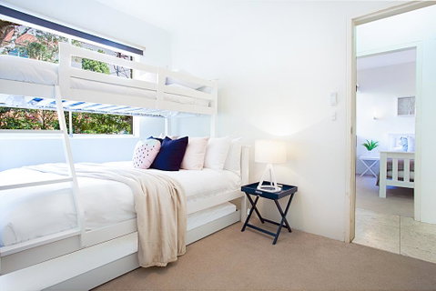 Light And Airy Garden Apartment Steps From Surf - Accommodation Fremantle 3