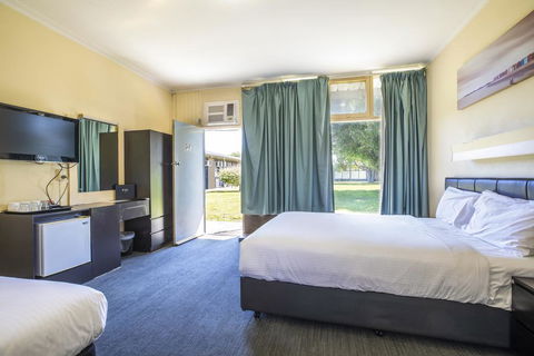 Links Hotel - Accommodation Fremantle 3