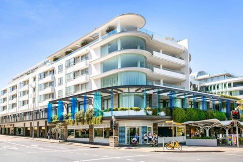 Luxurious Beach Front Apartment In 'The Pacific' - Accommodation Fremantle 0