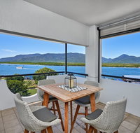 Luxury Cairns Penthouse Apt with Ocean Views 903 - Accommodation Fremantle