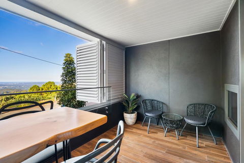 Luxury Hinterland Retreat - Family Suite With Hinterland And Ocean Views - Accommodation Fremantle 1