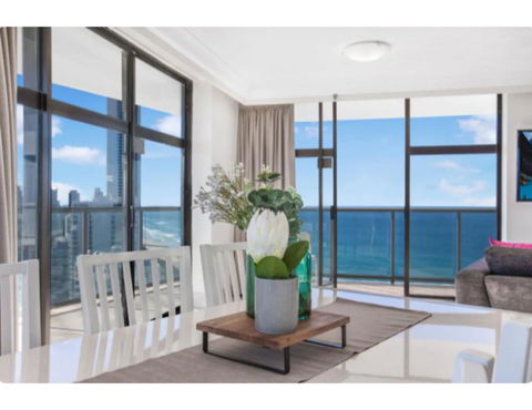 Luxury Holiday Escape High Above Surfers Paradise - Accommodation Fremantle 1
