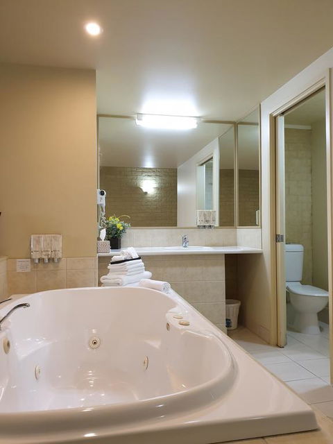 Madison Spa Motel - Adults Only - Accommodation Fremantle 1