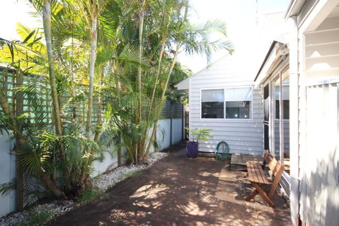 MAGIC BEACH HOUSE - PET FRIENDLY - Accommodation Fremantle 1
