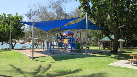 Magnetic Shores Unit 3 - Accommodation Fremantle 1