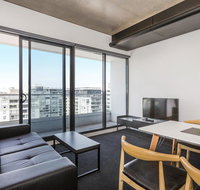 Magnificent Apartment with Spa in Melb - Accommodation Fremantle