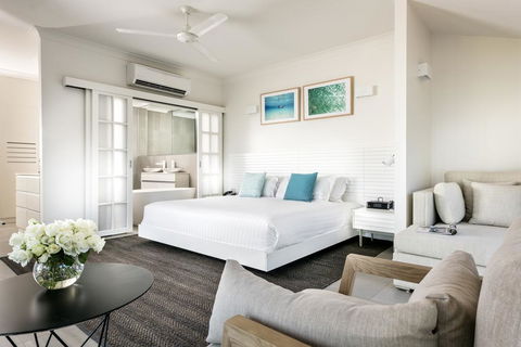 Mangrove Hotel - Accommodation Fremantle 1