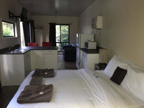 Mapleton Cabins & Caravan Park - Accommodation Fremantle 3