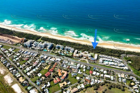 Marcoola Beachfront 3BR -Pool-100m To The Beach. - Accommodation Fremantle 0