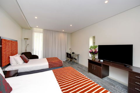 Mercure Centro Port Macquarie - Accommodation Fremantle 1