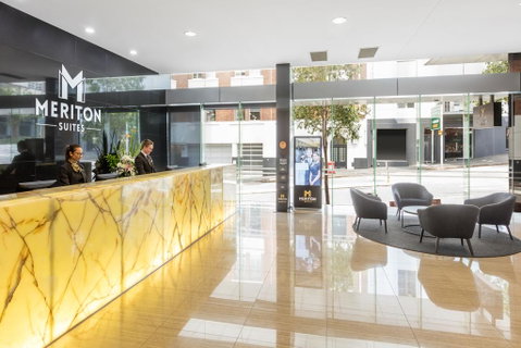 Meriton Suites Adelaide Street - Accommodation Fremantle 2