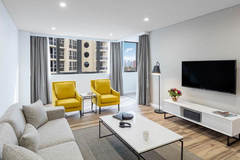 Meriton Suites Bondi Junction - Accommodation Fremantle 2