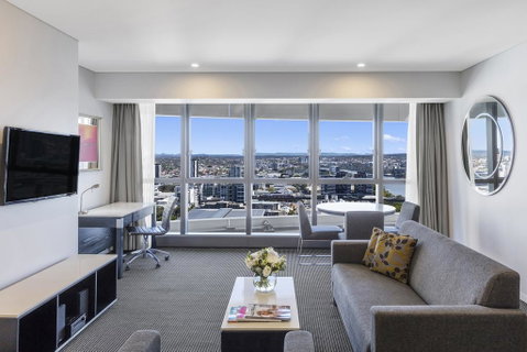 Meriton Suites Herschel Street - Accommodation Fremantle 0