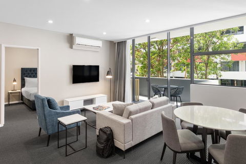 Meriton Suites Waterloo - Accommodation Fremantle 0