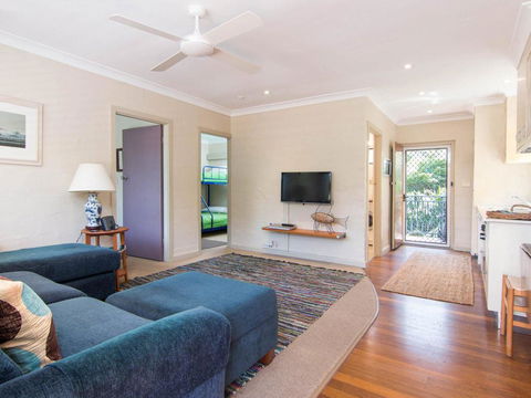 Middles - Villa Manyana 02 - Accommodation Fremantle 0