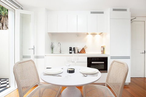 Modern And Cosy Inner West Apartment - Accommodation Fremantle 1