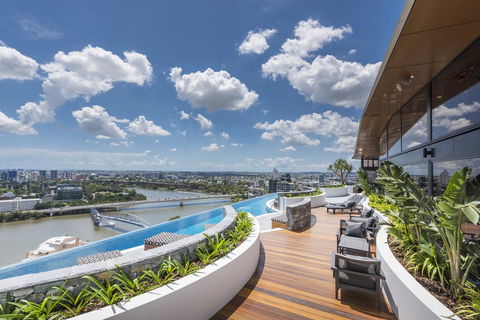 Modern Apartment In South Brisbane Infinity Pool - Accommodation Fremantle 0