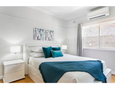 Modern Aus Home On The Edge Of North Ryde Oval - Accommodation Fremantle 2