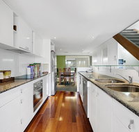 Modern Brisbane City Penthouse - Accommodation Fremantle