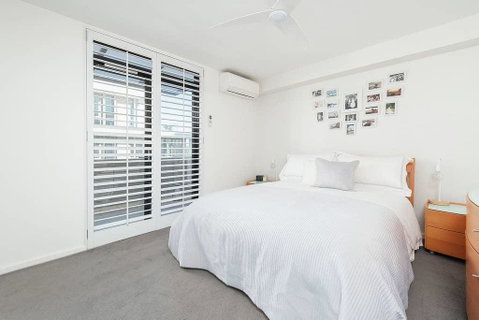 Modern Bronte Apt. W/ Ocean Views, Just Minutes Walk To Beach! - Accommodation Fremantle 3