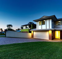 Modern Home away from Home - Accommodation Fremantle