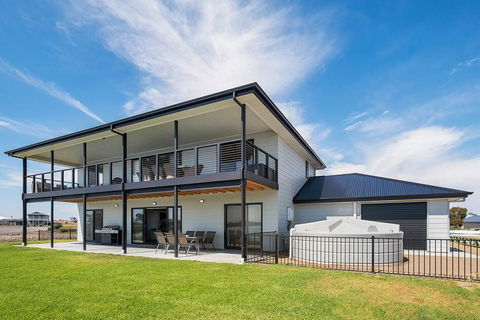 Moments On The Water - Accommodation Fremantle 3