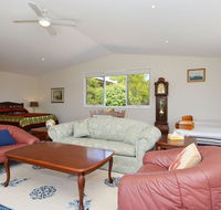 Morisset Waterfront 1bdr Studio looking over Trinity Marina - Accommodation Fremantle