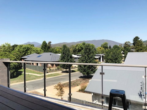 Mountain Mist Retreat - 4 Bedrooms - Accommodation Fremantle 1