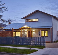 MounTin Hut - Central Bright - Accommodation Fremantle