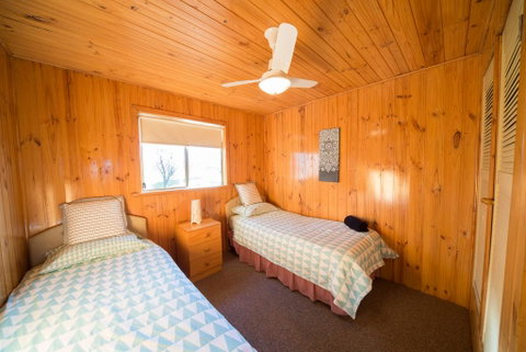 Mundic Waterfront Cottages - Accommodation Fremantle 3