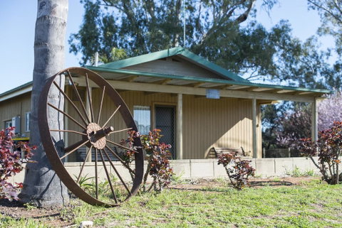 Mundic Waterfront Cottages - Accommodation Fremantle 1