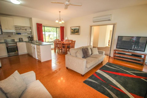 Mystic Mountain Lodge - Accommodation Fremantle 1