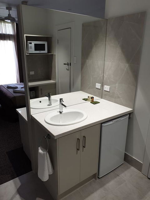 Naracoorte Hotel Motel - Accommodation Fremantle 1