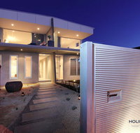 Nautilus Villa Luxury Retreat modern large double beachfront townhouse water views - Accommodation Fremantle
