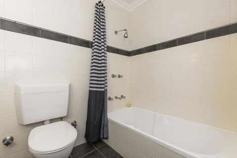 Subiaco Village 30 - Accommodation Fremantle 16