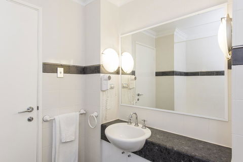 Subiaco Village 30 - Accommodation Fremantle 15