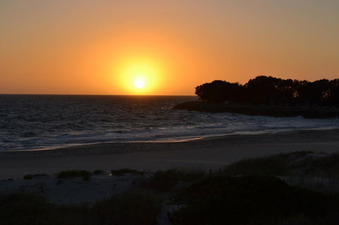 Dunes Scarborough Beach - Accommodation Fremantle 1