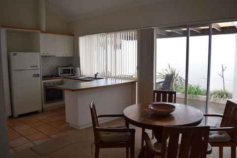 Dunes Scarborough Beach - Accommodation Fremantle 7