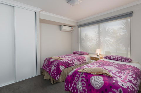 Rainbow Dream House - Accommodation Fremantle 14
