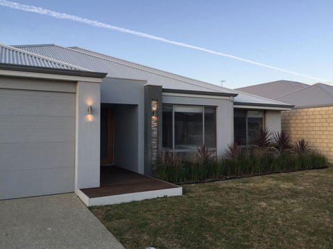 Rainbow Dream House - Accommodation Fremantle 25